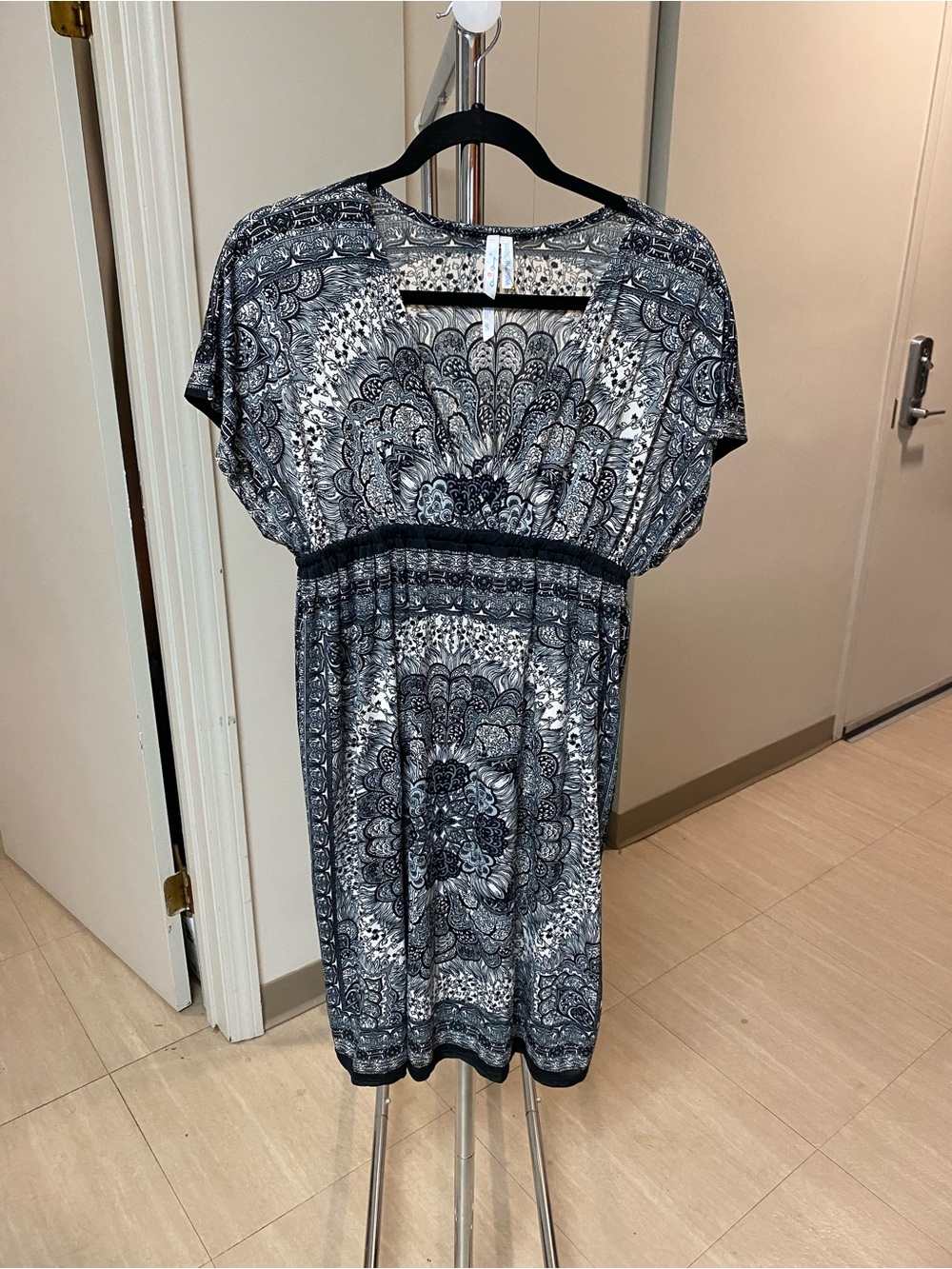 Ocean Breeze Black & White Paisley Dress